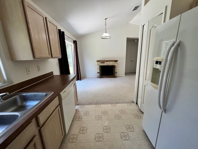 Building Photo - 3 Bedroom 2 Bath House in Clermont