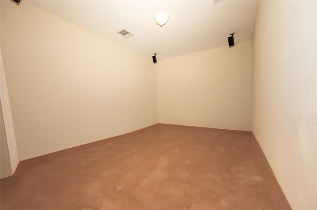 Building Photo - 3009 Trail Creek Ct