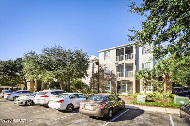 Building Photo - 10550 Baymeadows Rd