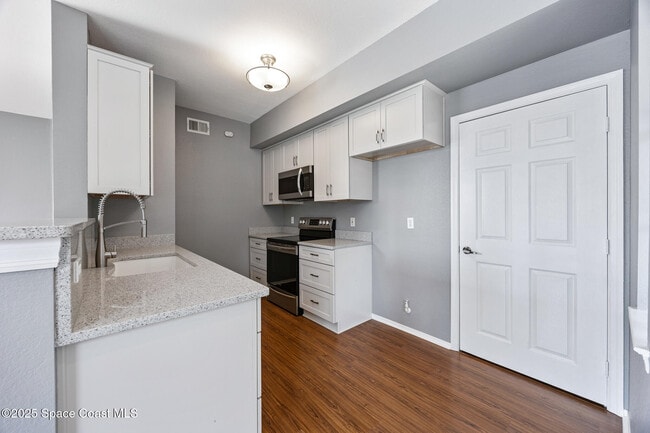 Building Photo - 5663 Star Rush Dr