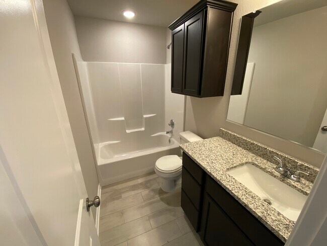 Building Photo - 3031 Dade Loop