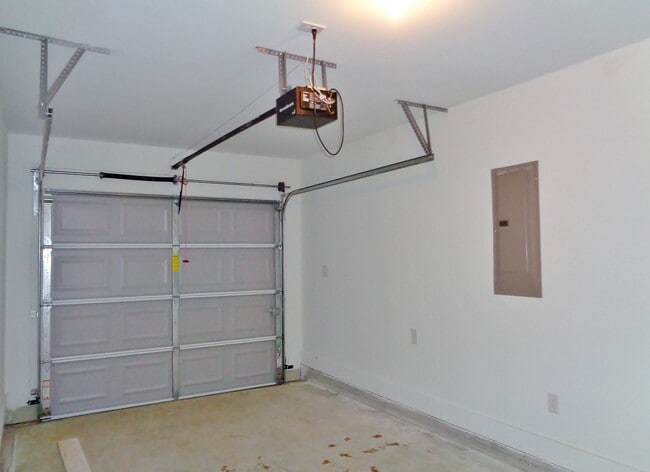 Building Photo - 11489 Jace Ave
