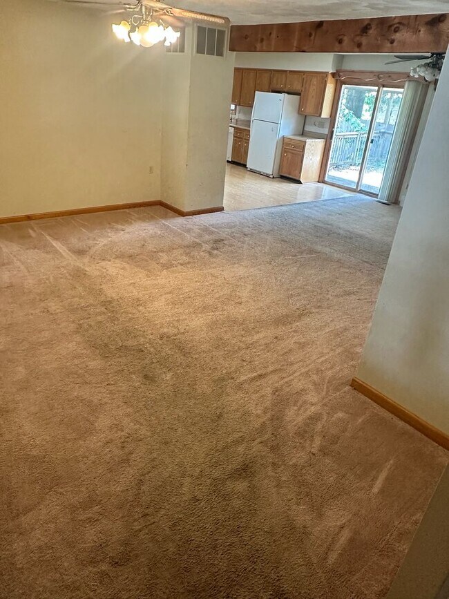 Building Photo - Spacious 3-Bedroom Home with Bonus Rooms in SoBoCo School District!