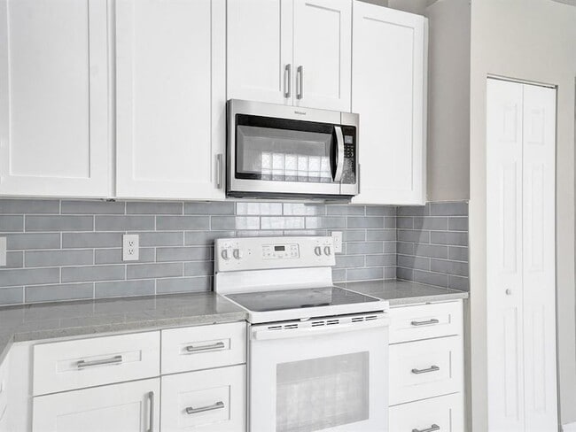 Building Photo - 22845 Barrister Dr