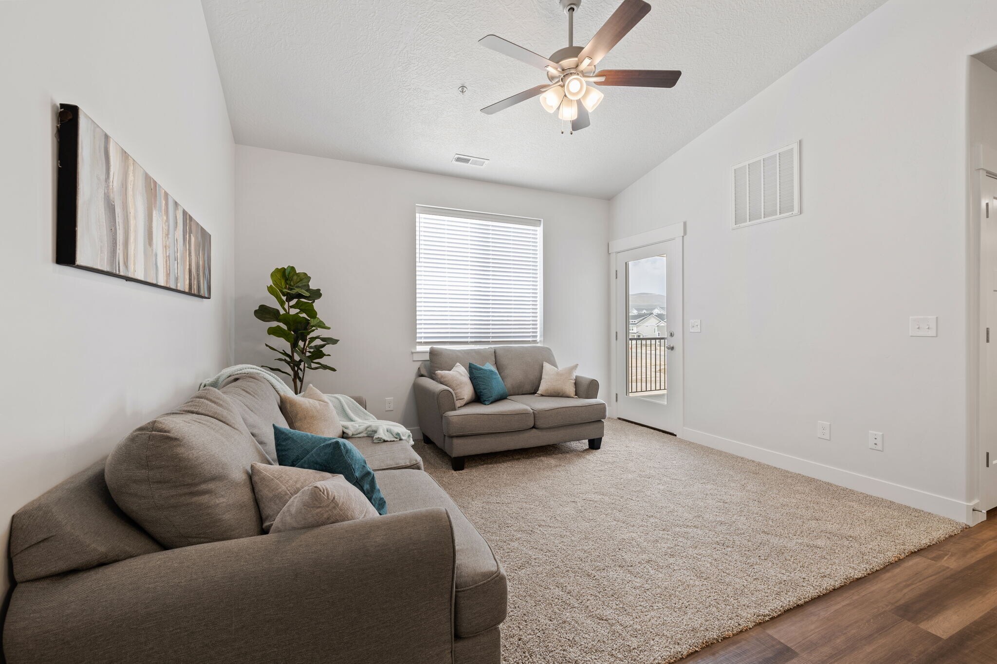 Building Photo - 1348 N 3830 W