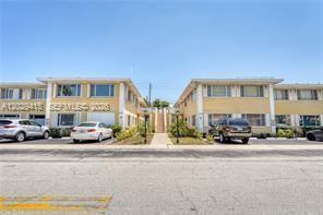Building Photo - 2210 NE 56th Pl