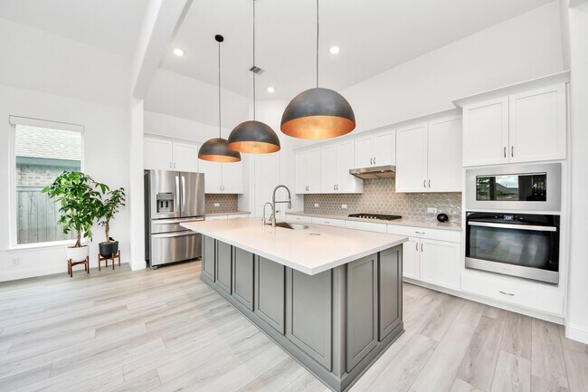 Building Photo - 21926 Citrus Grv Ct