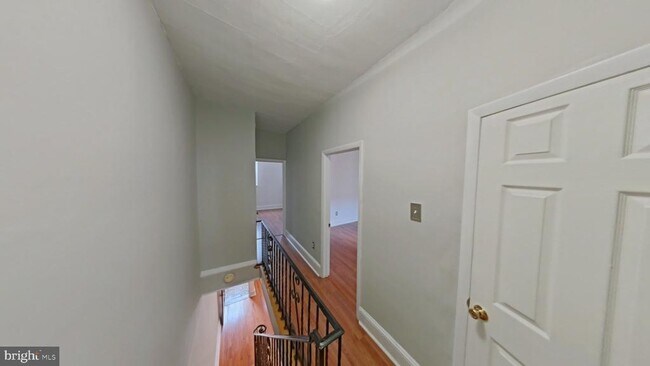 Building Photo - 2629 S Rosewood St