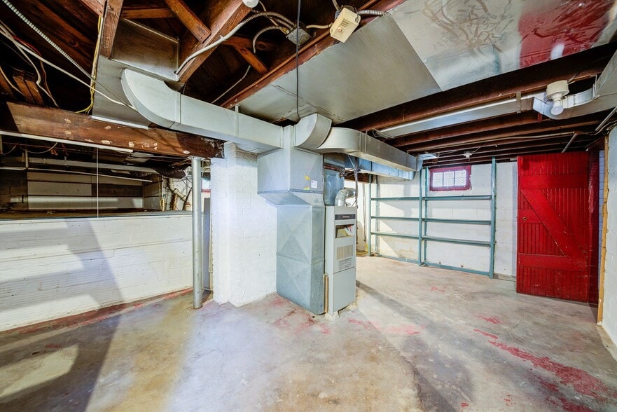 Building Photo - 1121 Bellaire Ave