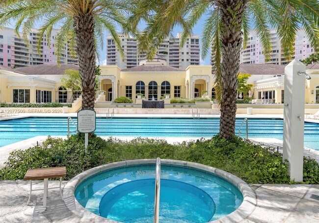 Building Photo - 791 Crandon Blvd