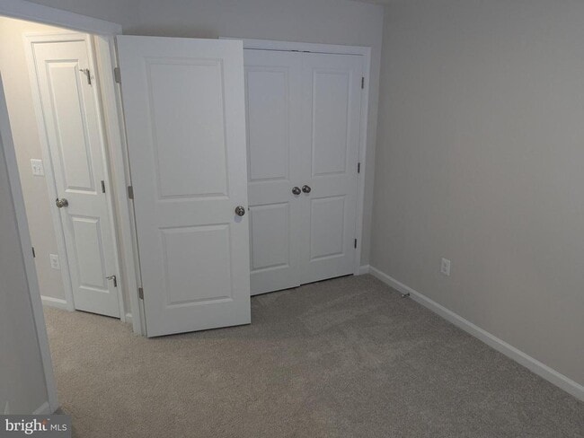 Building Photo - 212 Swan Fld Ave