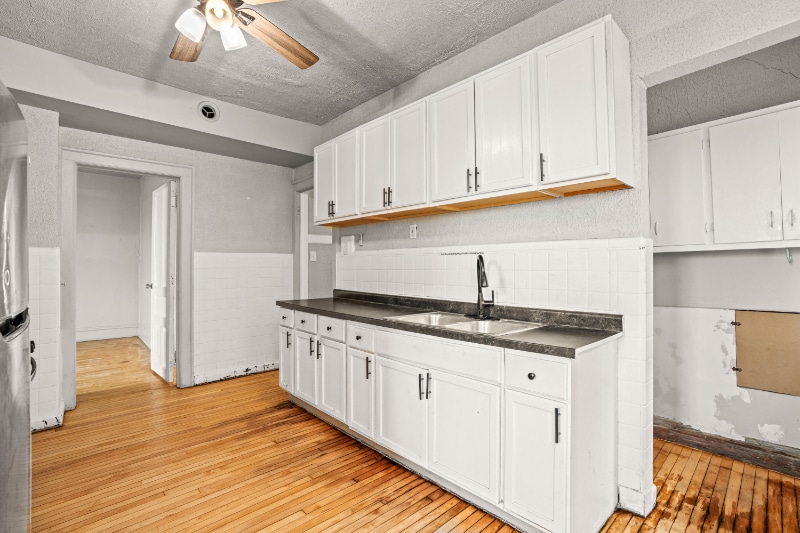Building Photo - 525 N 34th St