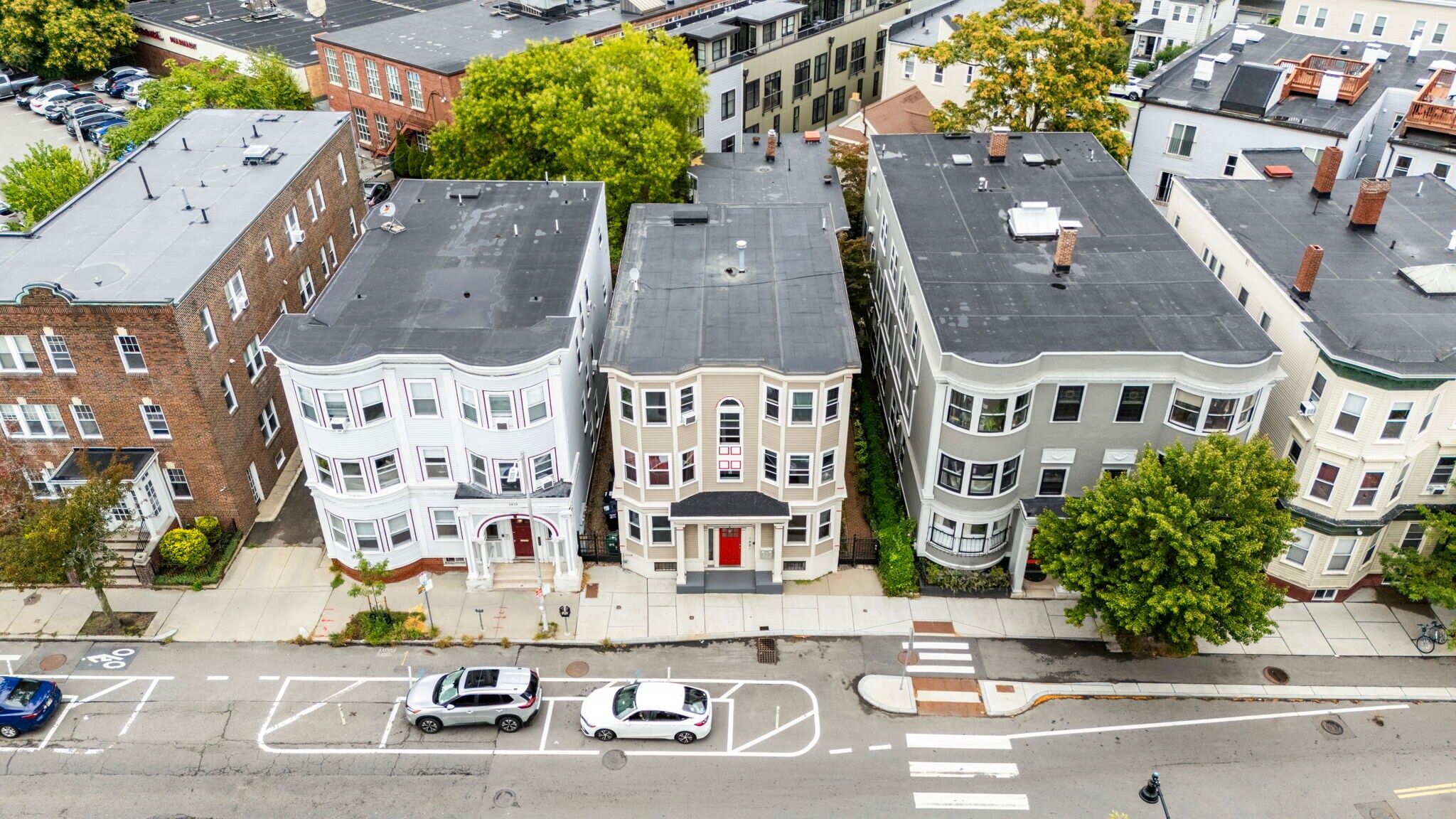 Building Photo - 1433 Cambridge St