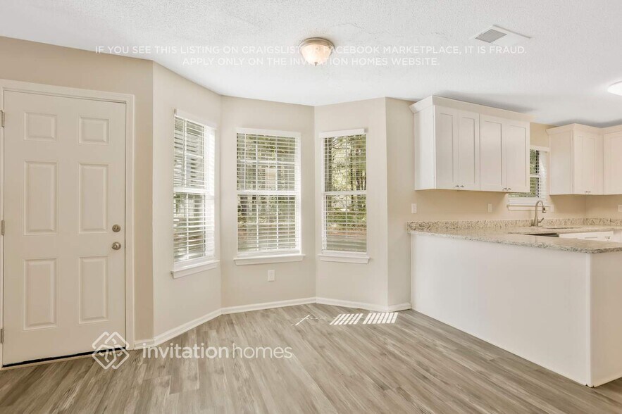 Building Photo - 3081 Stonebridge Creek Dr