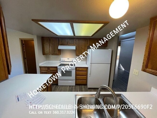 Building Photo - 9614 Espirit Ct SE