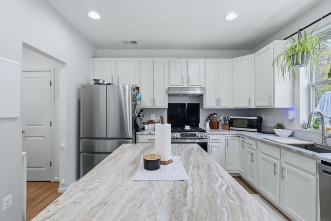 Building Photo - 20724 Hilton Run Ct