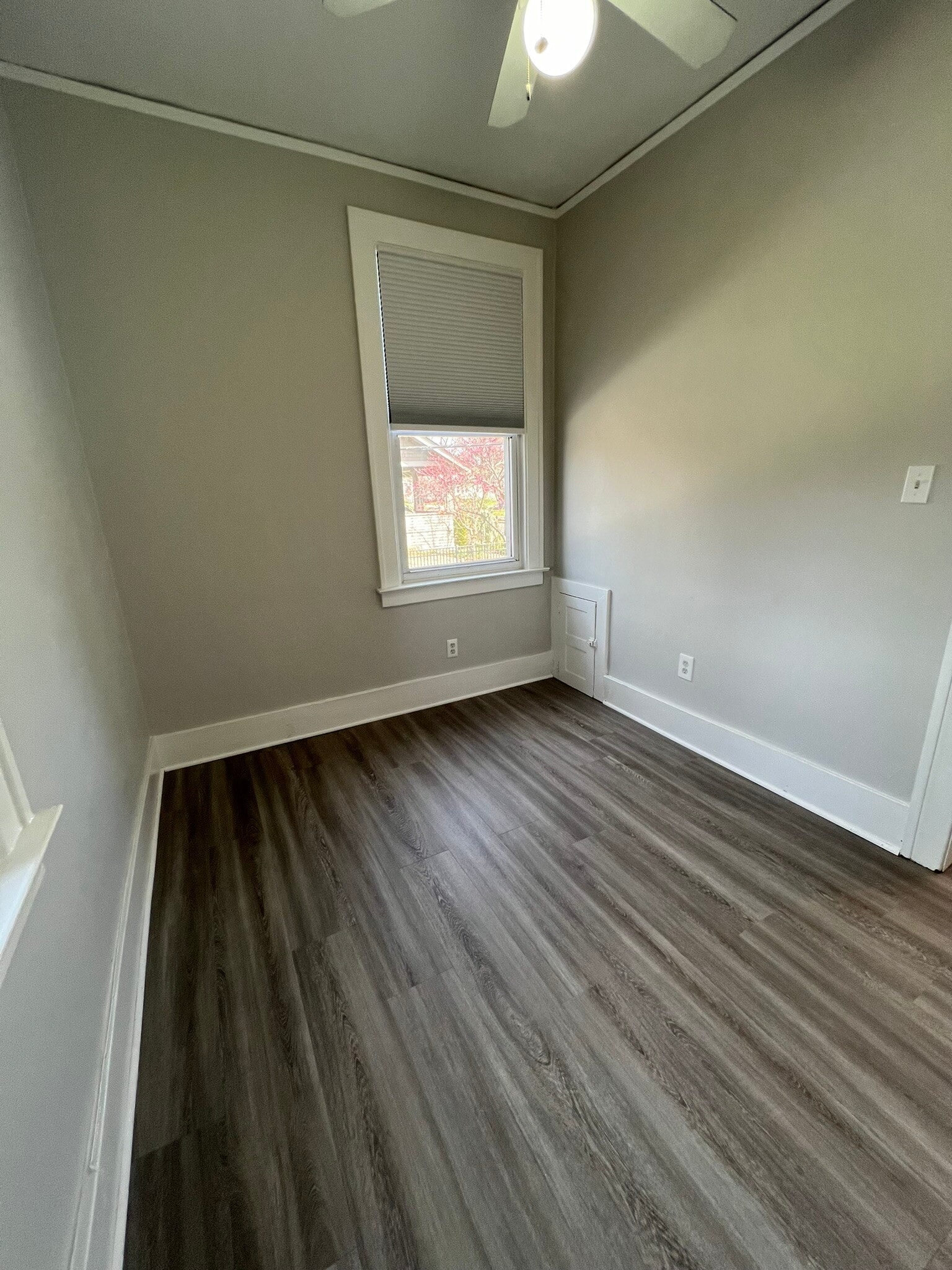 Bedroom - 579 N Center St