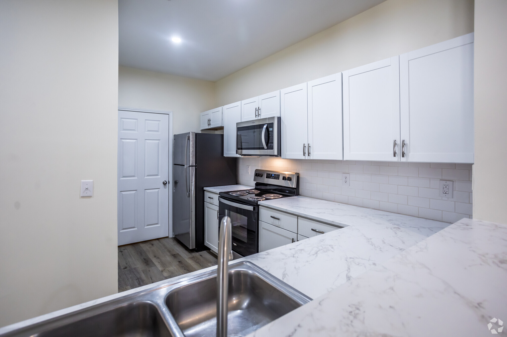 2 BR, 2 BA - 1153SF - PRICES REDUCED - CALL US TODAY FOR MORE DE...