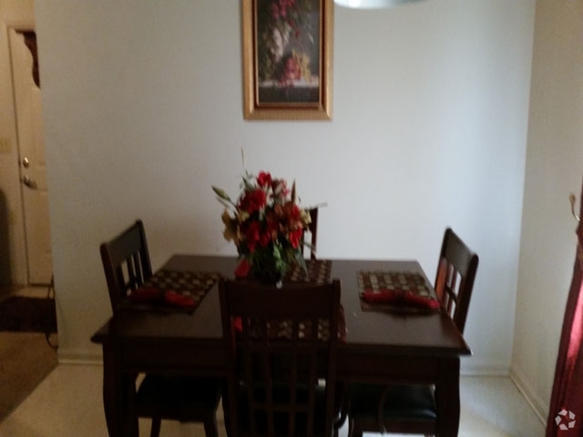 Dining Room - Rapides Homes