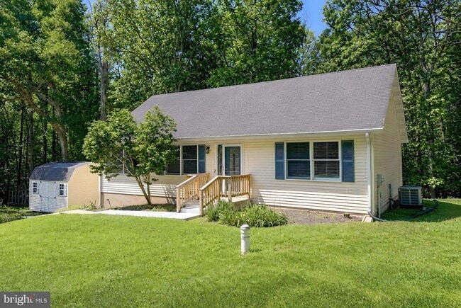 Building Photo - 8433 Sailboat Ln