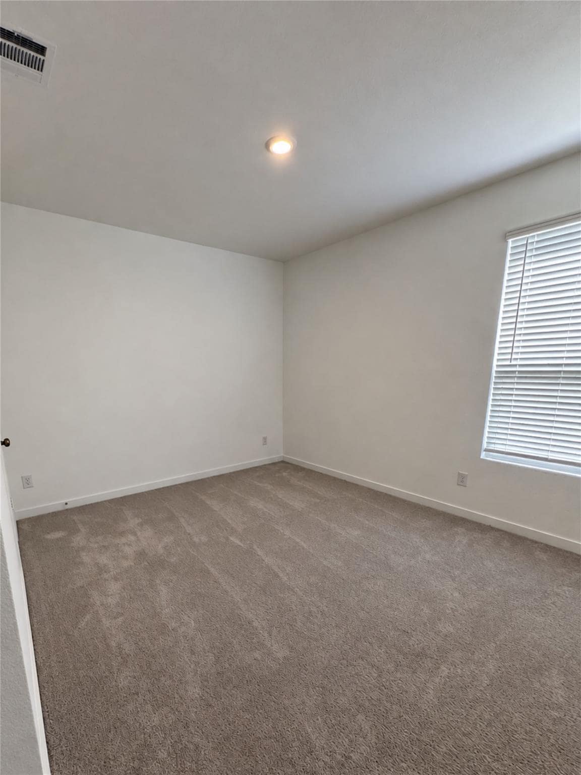 Building Photo - 635 Stud Dr
