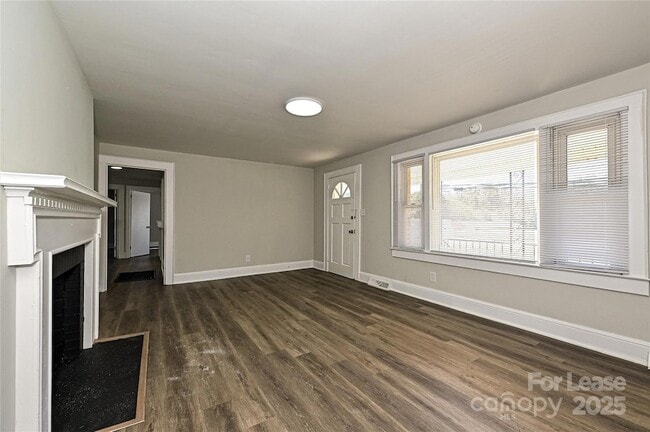 Building Photo - 411 Elizabeth Ave