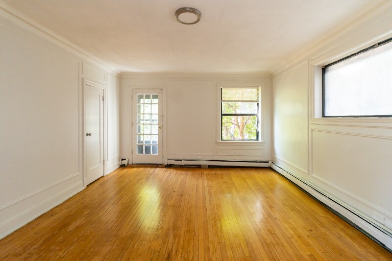 Building Photo - 6830 S Jeffery Blvd