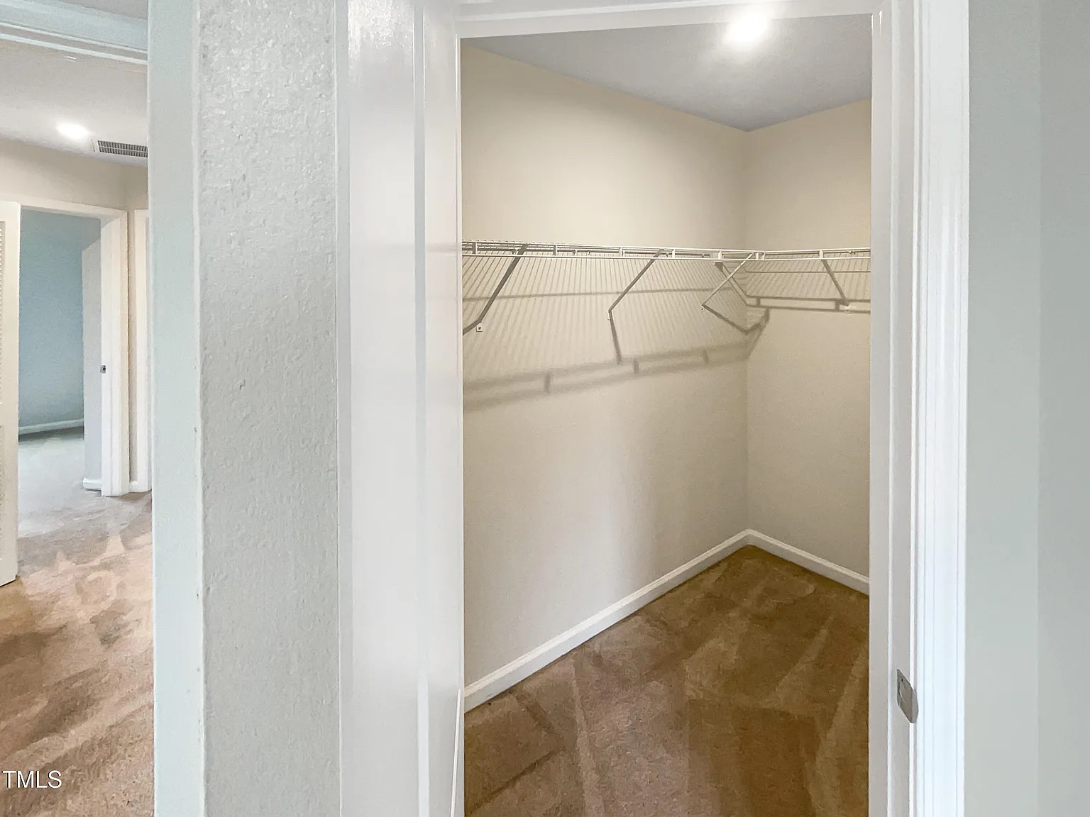 Building Photo - Room in Townhome on Journey Pl