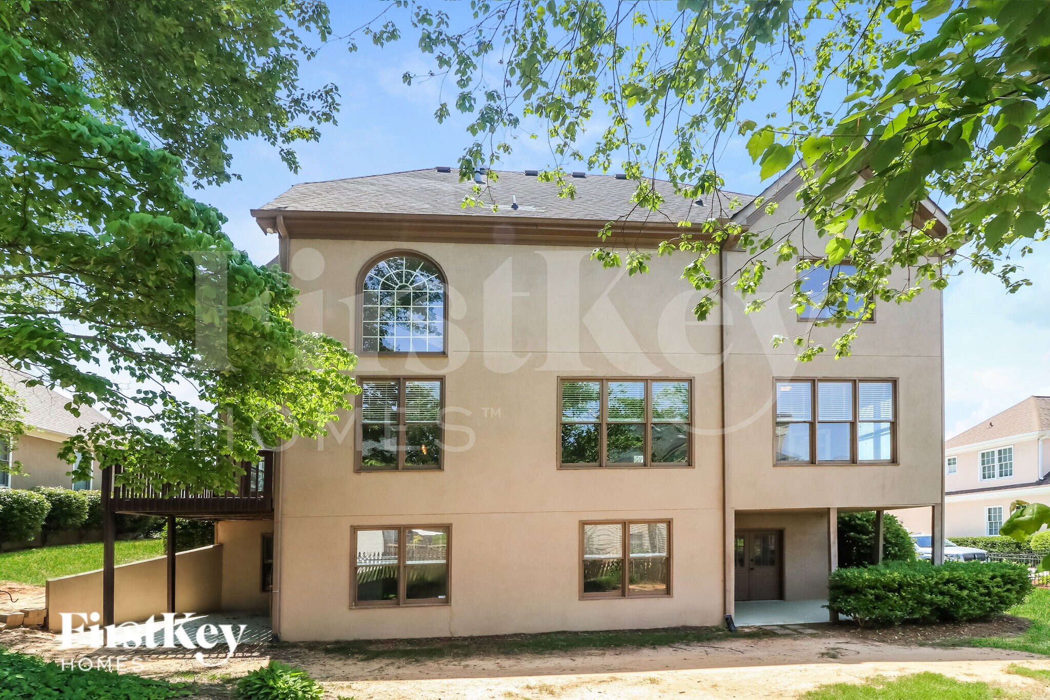 Building Photo - 3320 Fairway Bend Dr