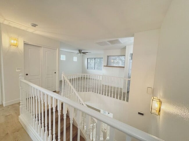 Building Photo - MOVE IN SPECIALS!! 15 DAYS RENT FREE!! Wonderful large, 4 br 2.5 ba family home in Johnson Ranch