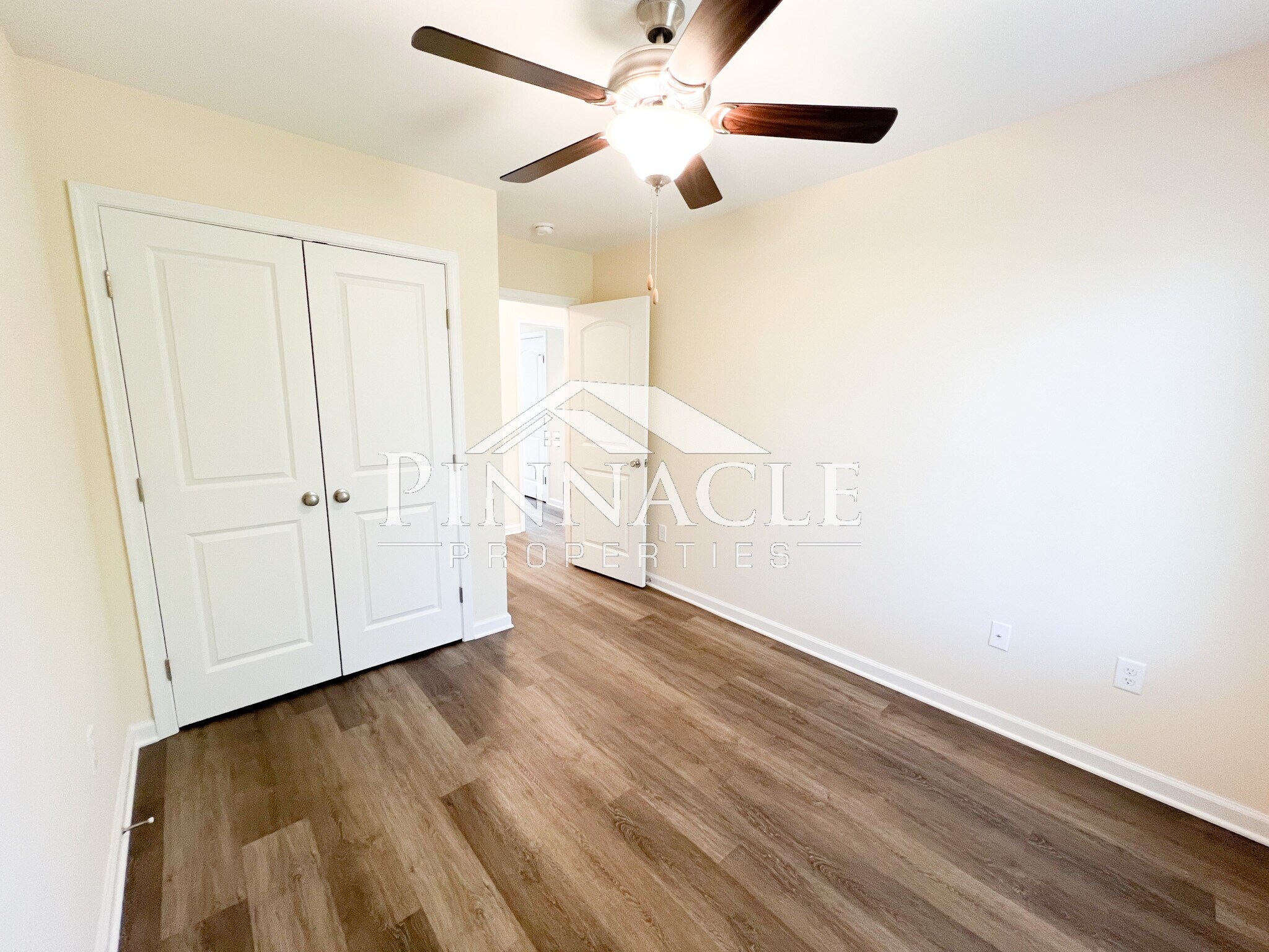 Building Photo - 2325 Tazewell Ave