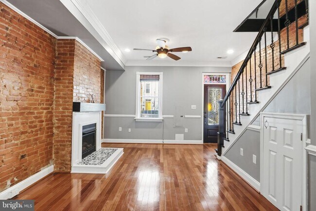 Building Photo - 1619 5th St NW