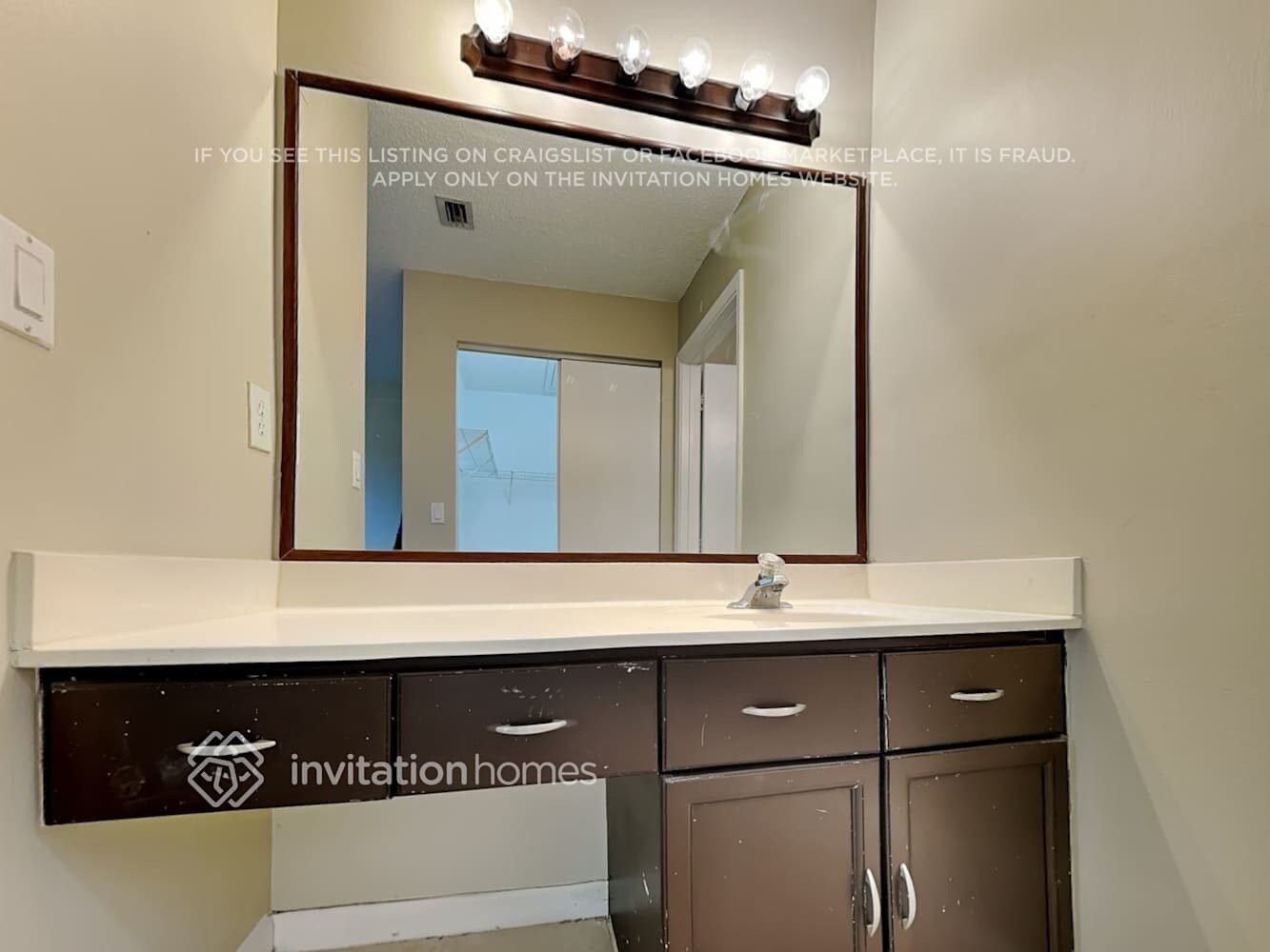 Building Photo - 1776 Harborside Cir