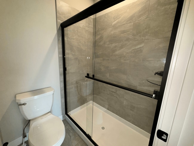 Building Photo - 1439 SW Winthrop Dr