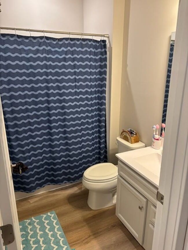 Building Photo - 4 Bed, 3.5 Bath Townhome Located just minutes from the VA/NC Line