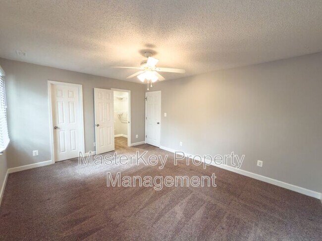Building Photo - 5236 Knightsbridge Way