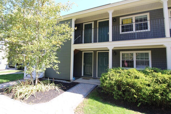 Building Photo - 1 BR/1BA Condo Available- Cricket Brook (D...