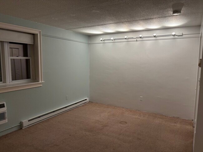 Building Photo - 1691 Cambridge St