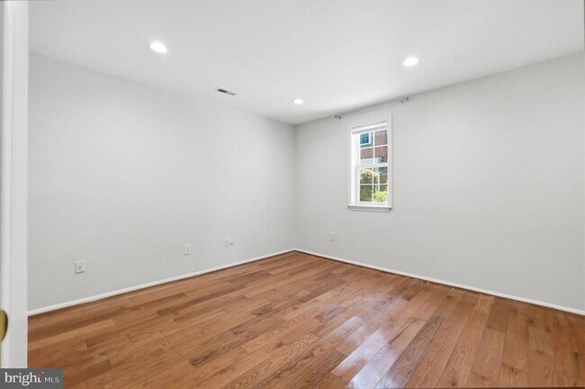 Building Photo - 9702 Athletic Way