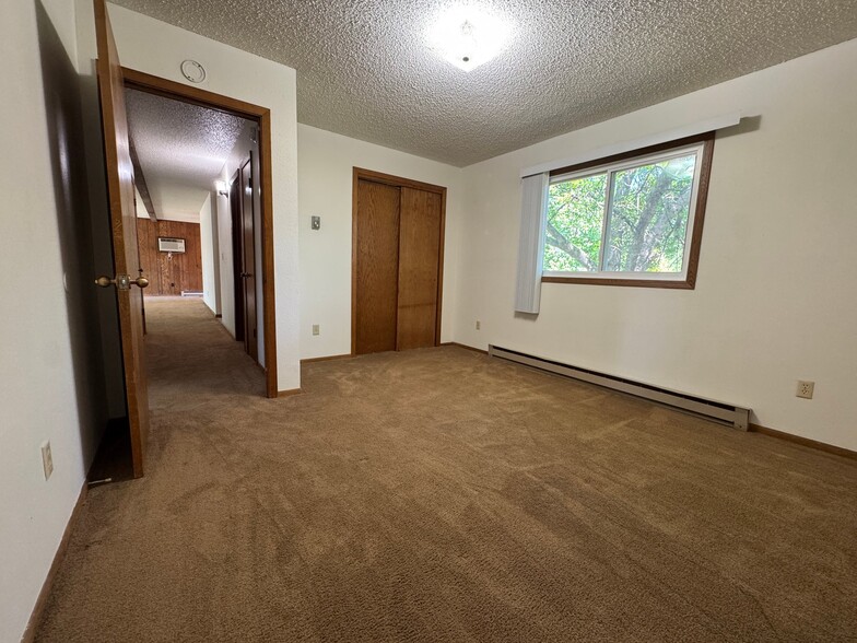 Building Photo - 3307 2nd St N