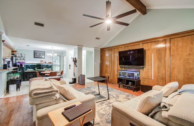 Building Photo - 15035 Felgate Creek Dr