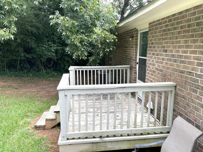 Building Photo - LEXINGTON HEIGHTS - 435/437