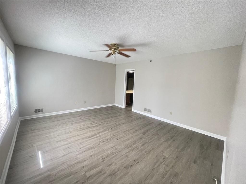 Building Photo - 5053 Gardenia Cir