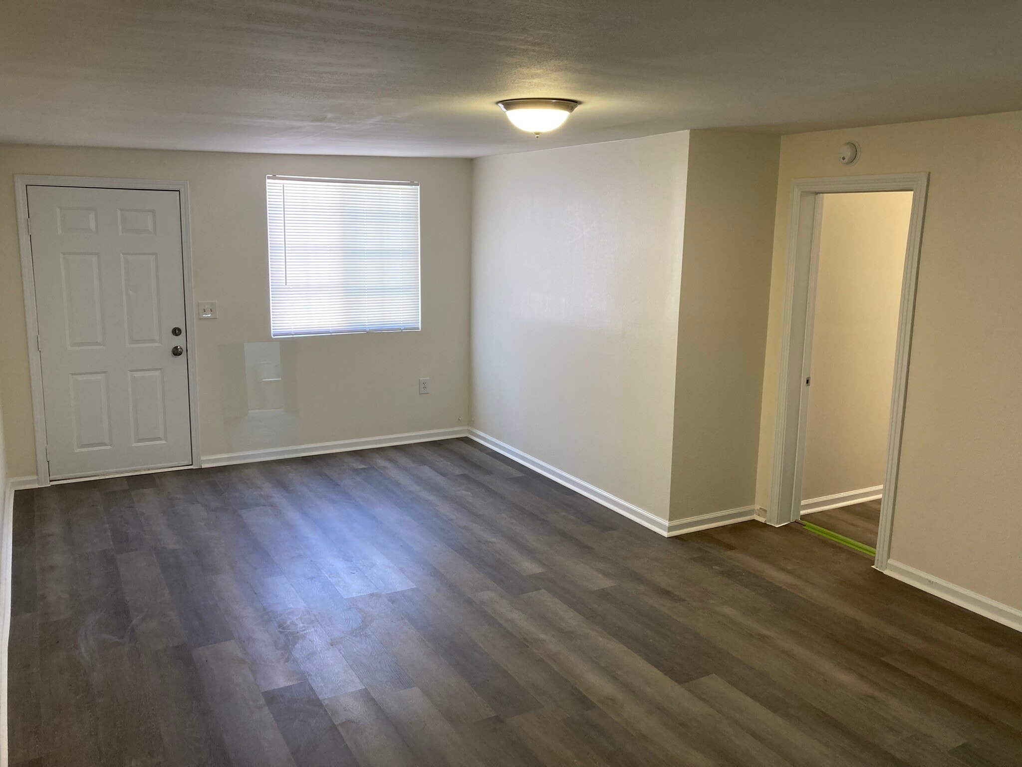 Building Photo - 545 N 8th Street