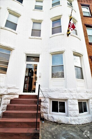 Building Photo - 2627 N Charles St