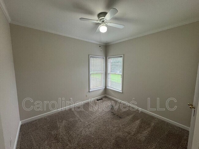 Building Photo - 102 W Field Sparrow Ct