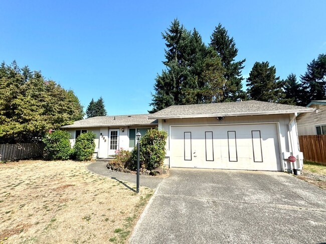 Building Photo - Spacious 3-Bedroom Home with Large Deck