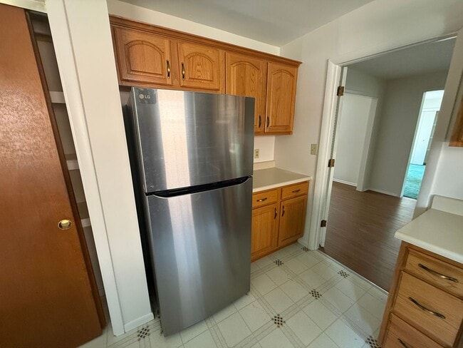 Building Photo - 3025 Greenbrier Ave