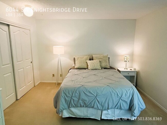 Building Photo - 6044 SW Knightsbridge Dr