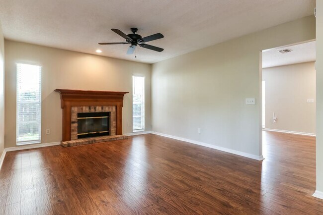 Living room - 9703 Pleasant Run Way